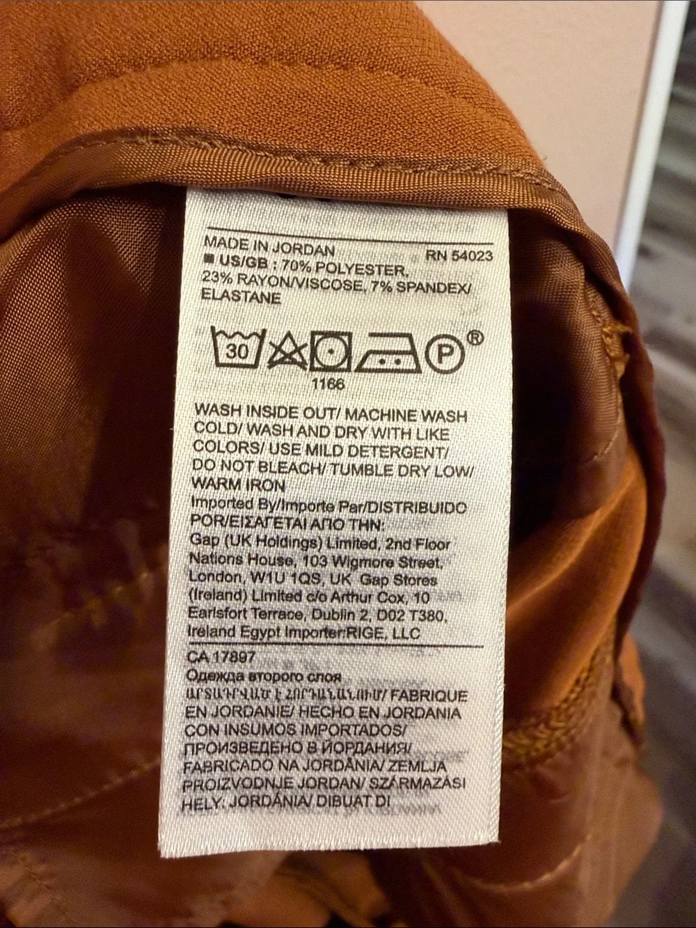 Banana Republic Cropped Tapered Pants in Rust
